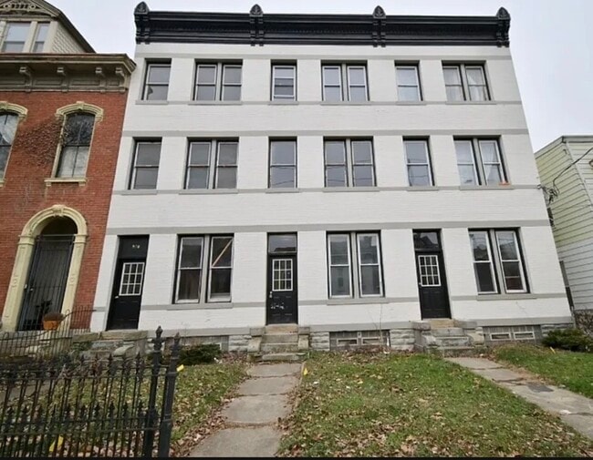 property at 920 Washington Ave