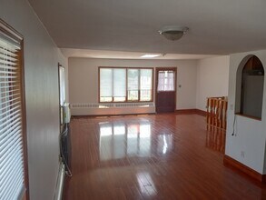 2167 Richmond Ave in Staten Island, NY - Building Photo - Building Photo