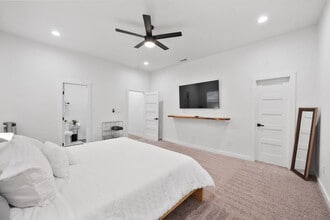 921 E Hattie St in Fort Worth, TX - Building Photo - Building Photo