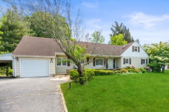44 Fulton Ave in West Long Branch, NJ - Building Photo - Building Photo