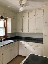 4124 Lower Beaver Rd in Des Moines, IA - Building Photo - Building Photo