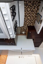 3710 N Pine Grove Ave in Chicago, IL - Building Photo - Building Photo