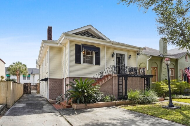 property at 5367 Canal Blvd