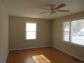 104 Sadler Ave in Colonial Heights, VA - Building Photo - Building Photo