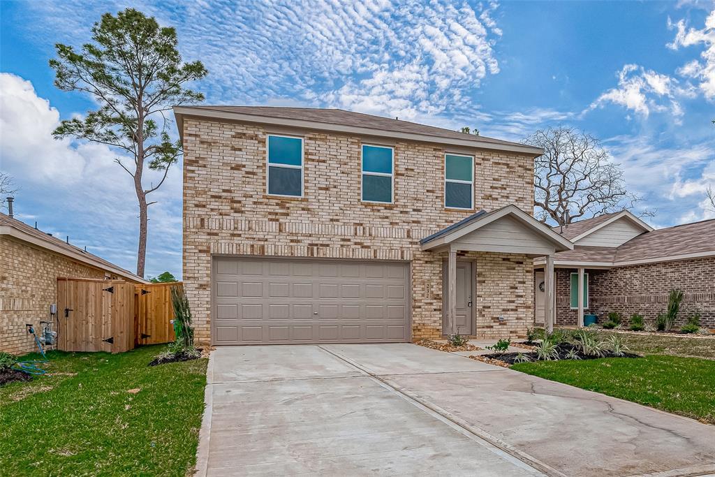 232 Hazy Pnes Ln in Willis, TX - Building Photo