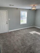 313 Coles Ferry Pike in Lebanon, TN - Building Photo - Building Photo