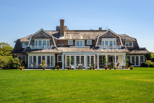 property at 108 Fairfield Pond Ln