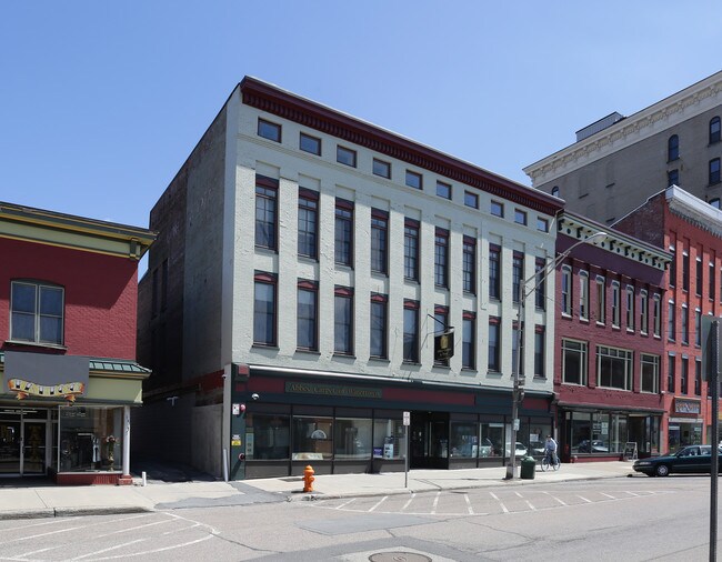 150 Court St