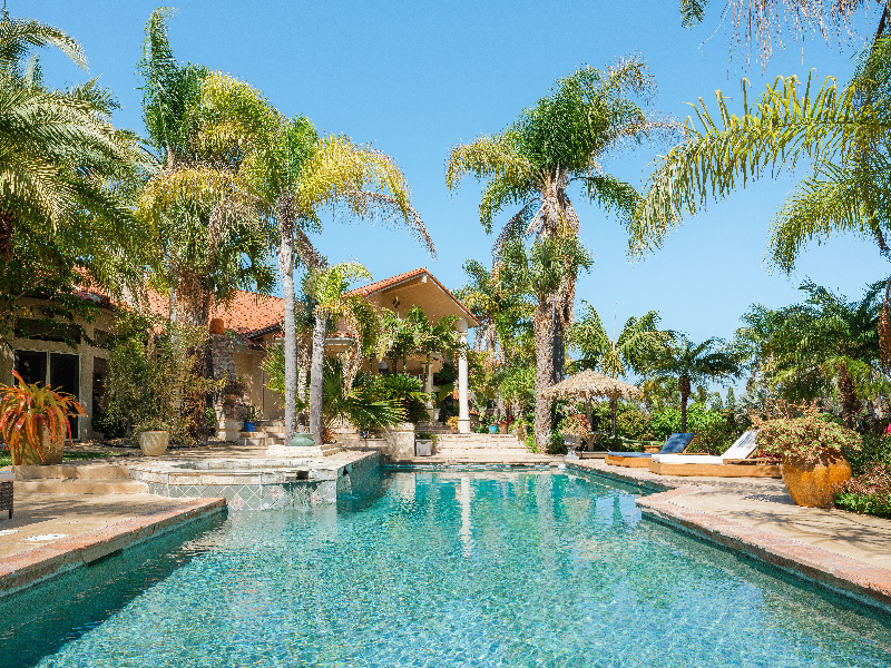 17444 Avenida Peregrina in Rancho Santa Fe, CA - Building Photo