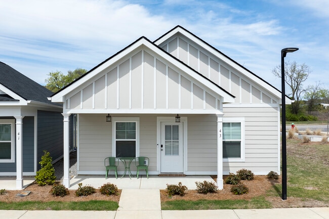 Cottages at Oak Grove Dairy in Huntsville, AL - Foto de edificio - Building Photo