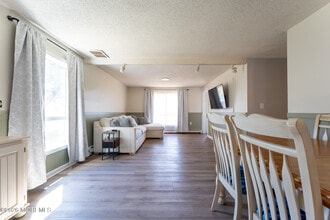 406 Lawrence Dr in Lanoka Harbor, NJ - Building Photo - Building Photo