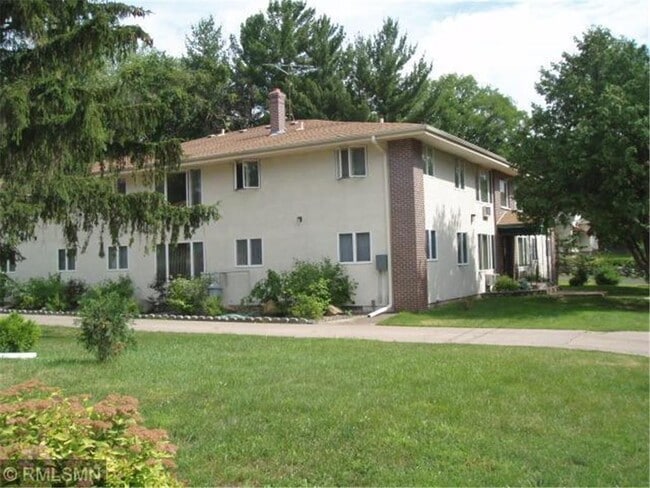 218 N Jefferson St in Saint Croix Falls, WI - Building Photo - Building Photo