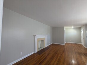 307-319 W Wesley Ave in Lyons, GA - Building Photo - Building Photo