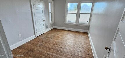 123 Oak St in Scranton, PA - Building Photo - Building Photo