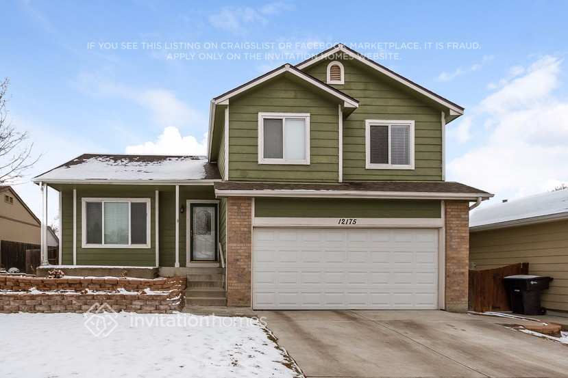 12175 Elm Way in Thornton, CO - Building Photo