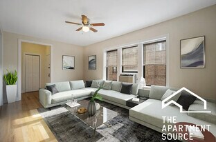 3723 N Pine Grove Ave, Unit N1 in Chicago, IL - Building Photo