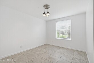 4329 Plaza Gate Ln S in Jacksonville, FL - Building Photo - Building Photo