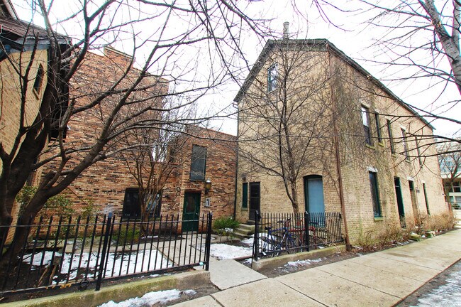 property at 1251 W Belden Ave