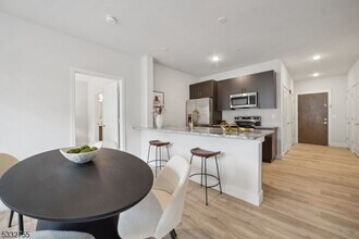 227 N Walnut St in East Orange, NJ - Building Photo - Building Photo