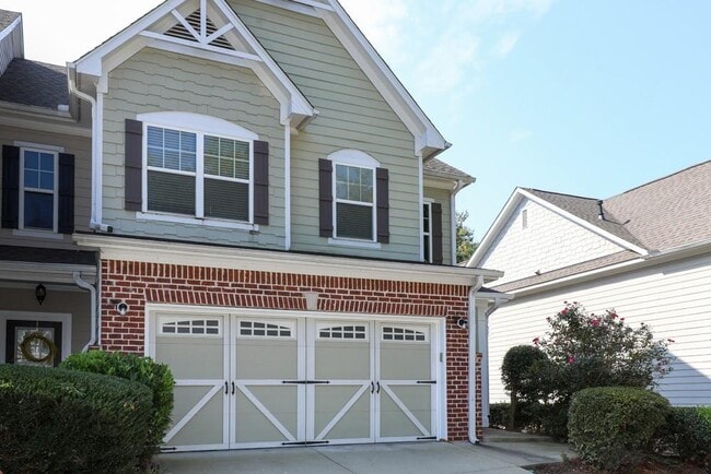 property at 2871 Cross Creek Dr