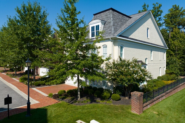 Grayson Hill Townhomes in Richmond, VA - Building Photo - Building Photo
