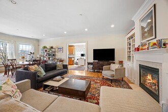 2 Benton Rd in Somerville, MA - Building Photo - Building Photo