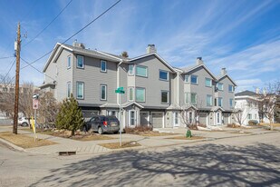 1405 1 St NE in Calgary, AB - Building Photo