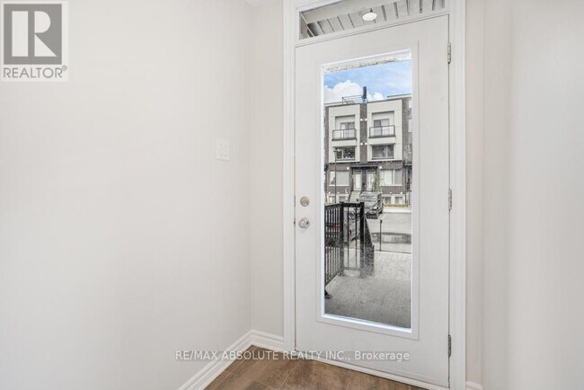 621 Makwa Private in Ottawa, ON - Building Photo - Building Photo