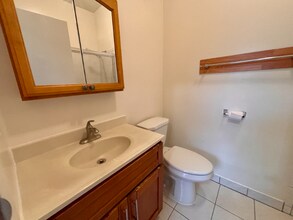 1408 21st Ave, Unit 202 in Oakland, CA - Building Photo - Building Photo