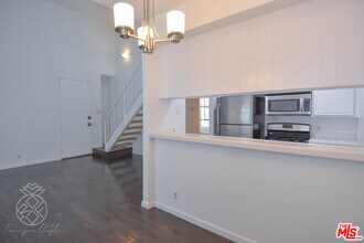 1727 Glendon Ave in Los Angeles, CA - Building Photo - Building Photo