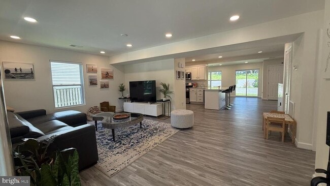 1212 Parrish Dr in Rockville, MD - Building Photo - Building Photo