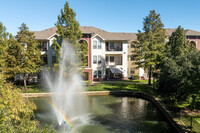 Lakes at Westview in Conroe, TX - Foto de edificio - Building Photo