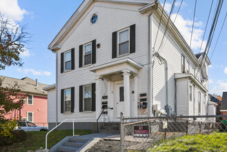 10 Nickerson St in Pawtucket, RI - Building Photo - Building Photo