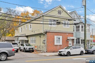 16 John St in Lodi, NJ - Building Photo - Building Photo