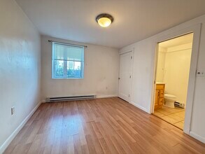 43 May St, Unit G3 in Cambridge, MA - Building Photo - Building Photo