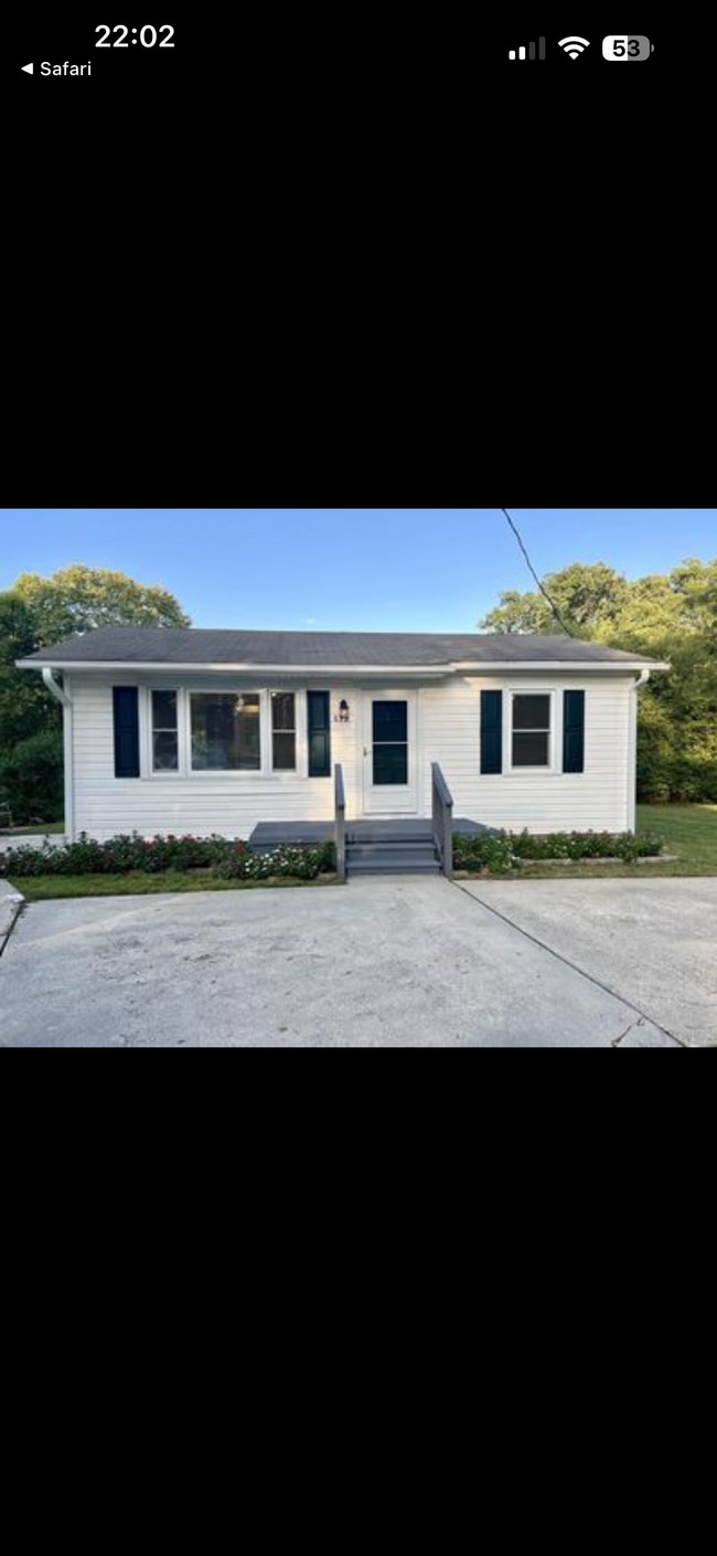 property at 832 W Stallings St