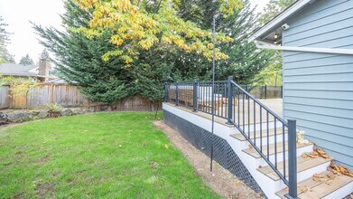 11811 NE 158th St in Bothell, WA - Building Photo - Building Photo
