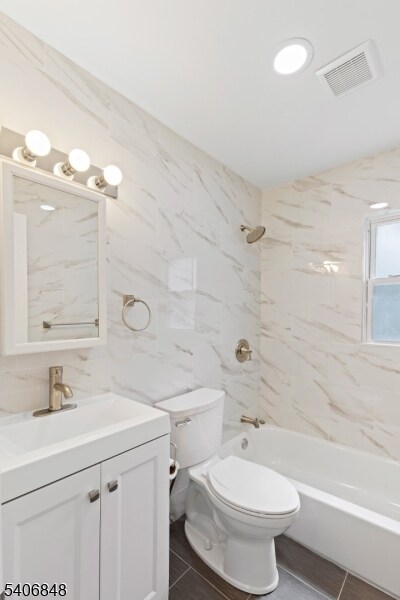 12 Stanchak Ct in Clifton, NJ - Building Photo