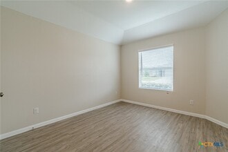 2824 Green Finch in Canyon Lake, TX - Building Photo - Building Photo