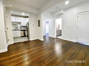 3 E 38th St in Kansas City, MO - Building Photo - Building Photo