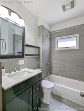 108 W Quincy St, Unit 1 in Somerville, MA - Foto de edificio - Building Photo