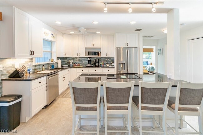 property at 2790 Teal Ct