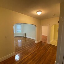 16 Euston St in Brookline, MA - Building Photo