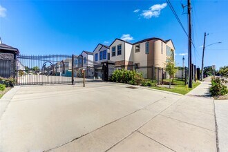 2928 El Fenice Ln in Houston, TX - Building Photo - Building Photo