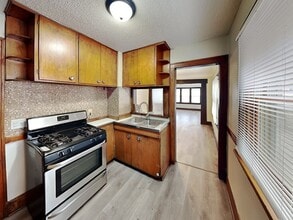 3223 N Aldrich Ave in Minneapolis, MN - Building Photo - Building Photo