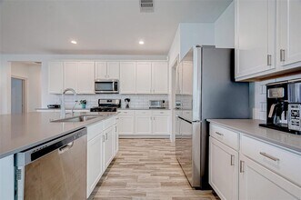 6911 Amber Clf Ln in Richmond, TX - Building Photo - Building Photo