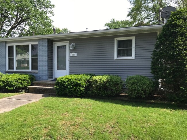 617 Sterling Ave in Oshkosh, WI - Building Photo - Building Photo