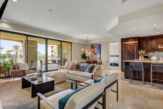 7181 E Camelback Rd in Scottsdale, AZ - Building Photo - Building Photo