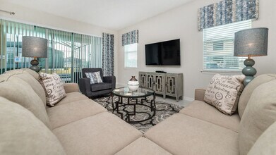 9038 Pelican Cv Trce in Kissimmee, FL - Building Photo - Building Photo