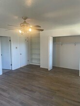 111 Wild Timber Dr in Ingram, TX - Foto de edificio - Building Photo